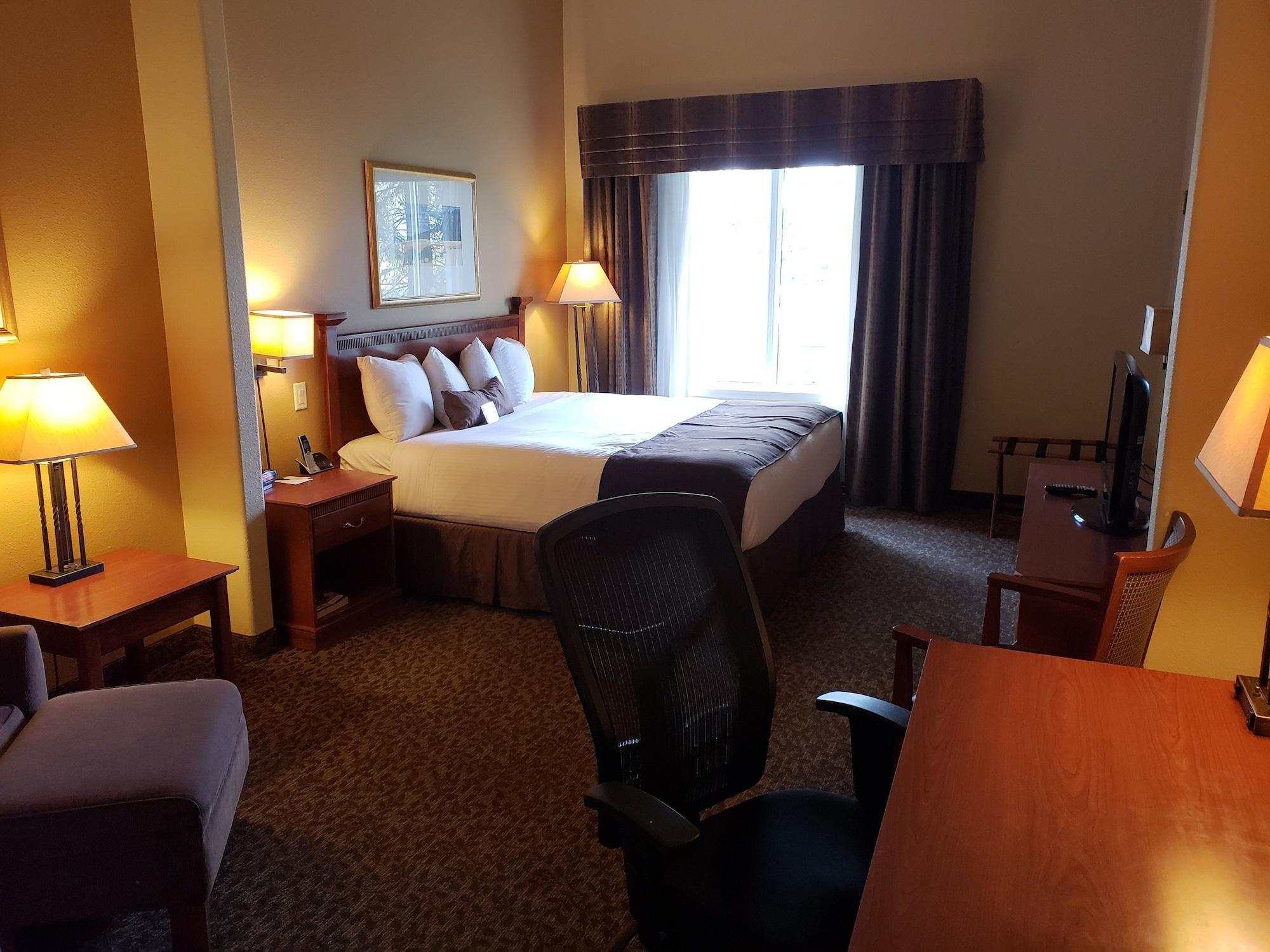 Wingate By Wyndham - Edmonton West Hotel Екстериор снимка