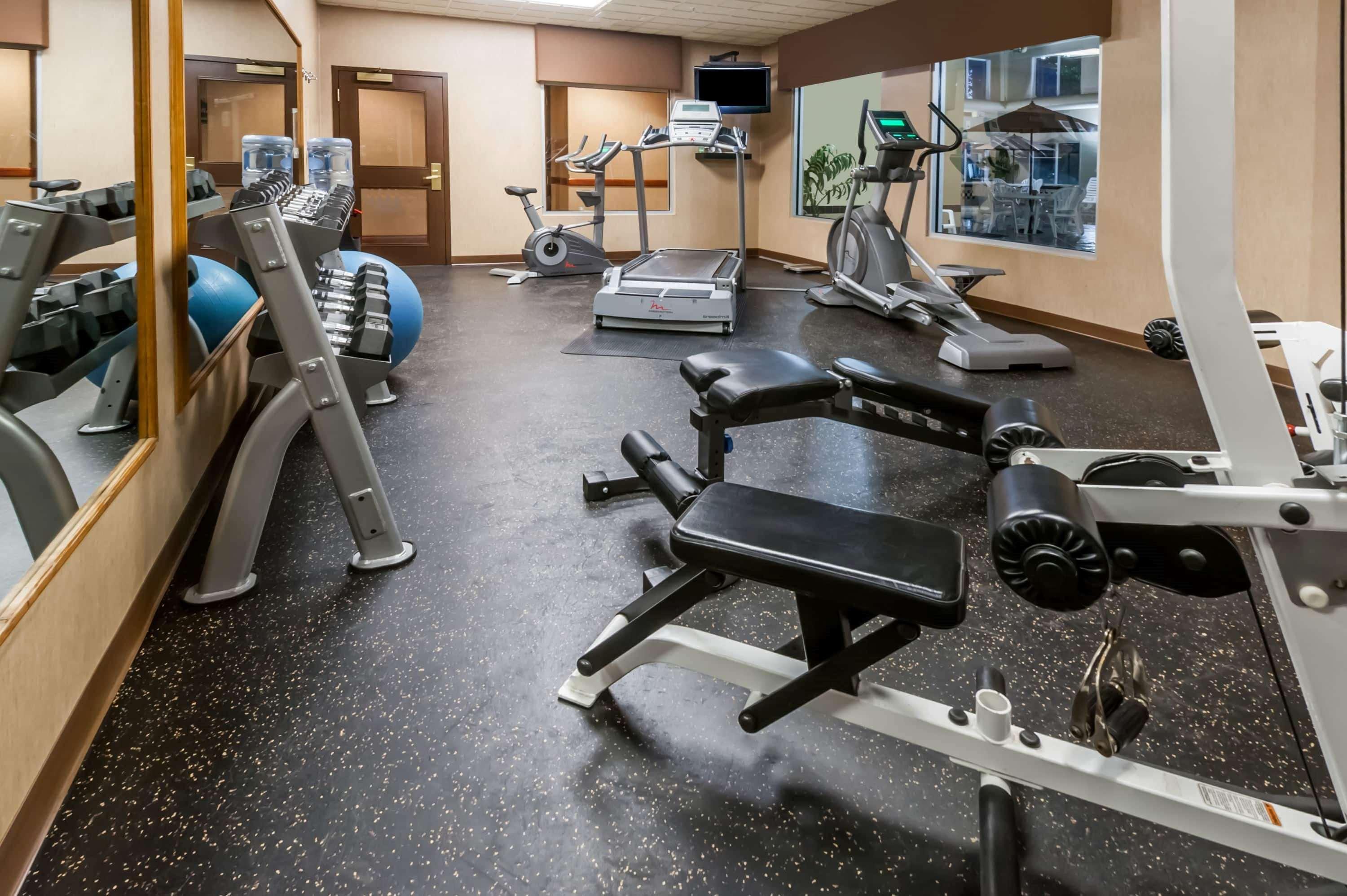Wingate By Wyndham - Edmonton West Hotel Екстериор снимка