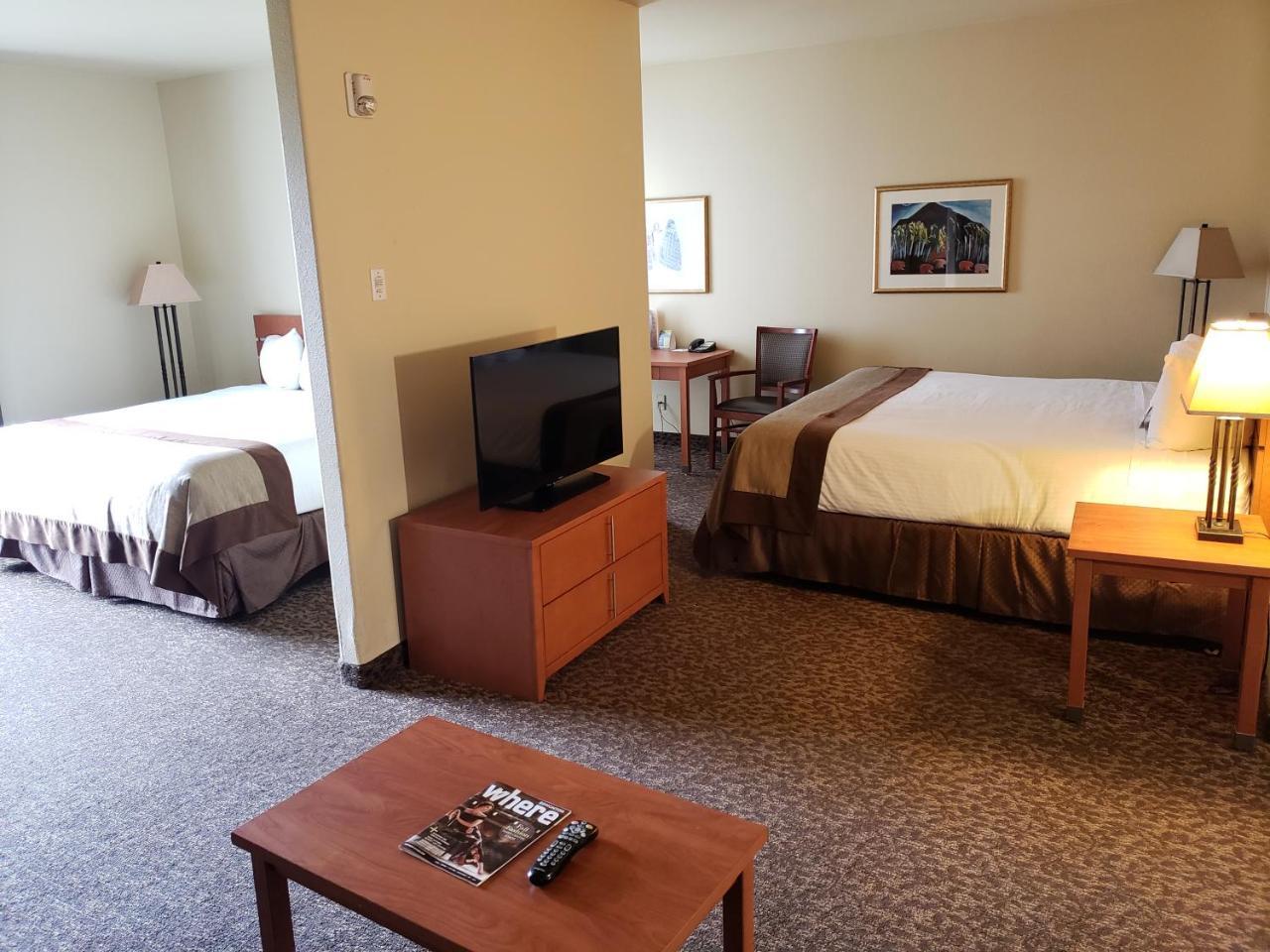 Wingate By Wyndham - Edmonton West Hotel Екстериор снимка